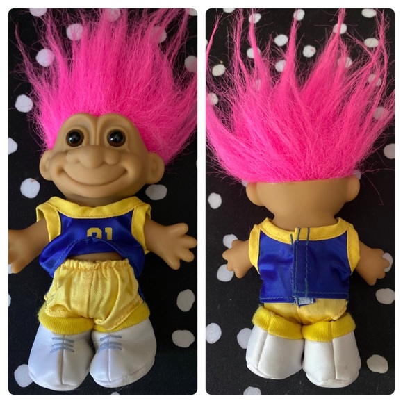 Vintage Russ Troll Doll Basketball Player with Basketball Pink Hair EUC - Picture 1 of 10